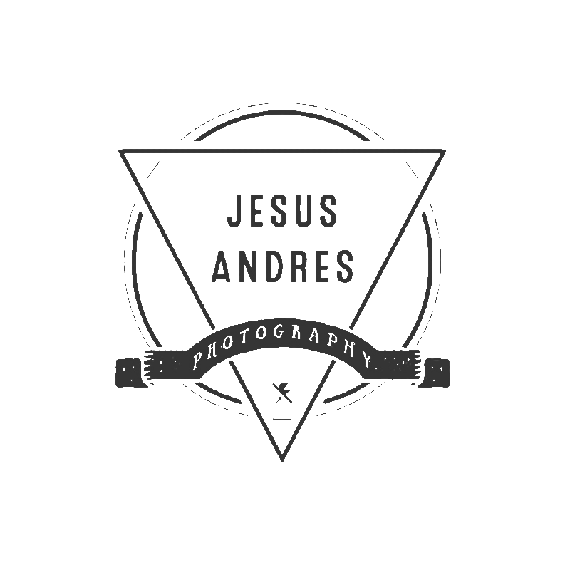 logo for Jesus Andres, photographer